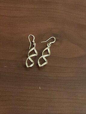 🐚2/$14 Sterling Silver Twisted Drop Earrings - Silver
